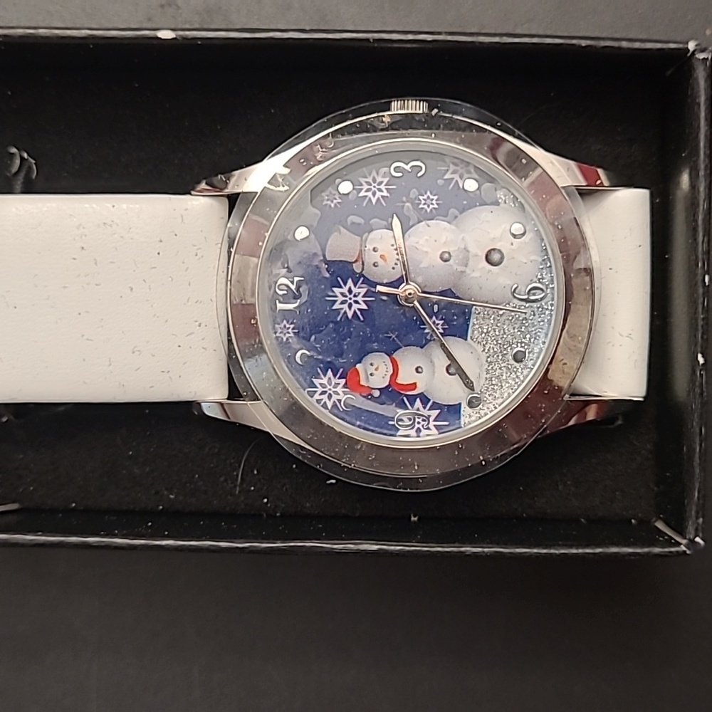 New in Box Vintage Avon Snowman Watch NEW